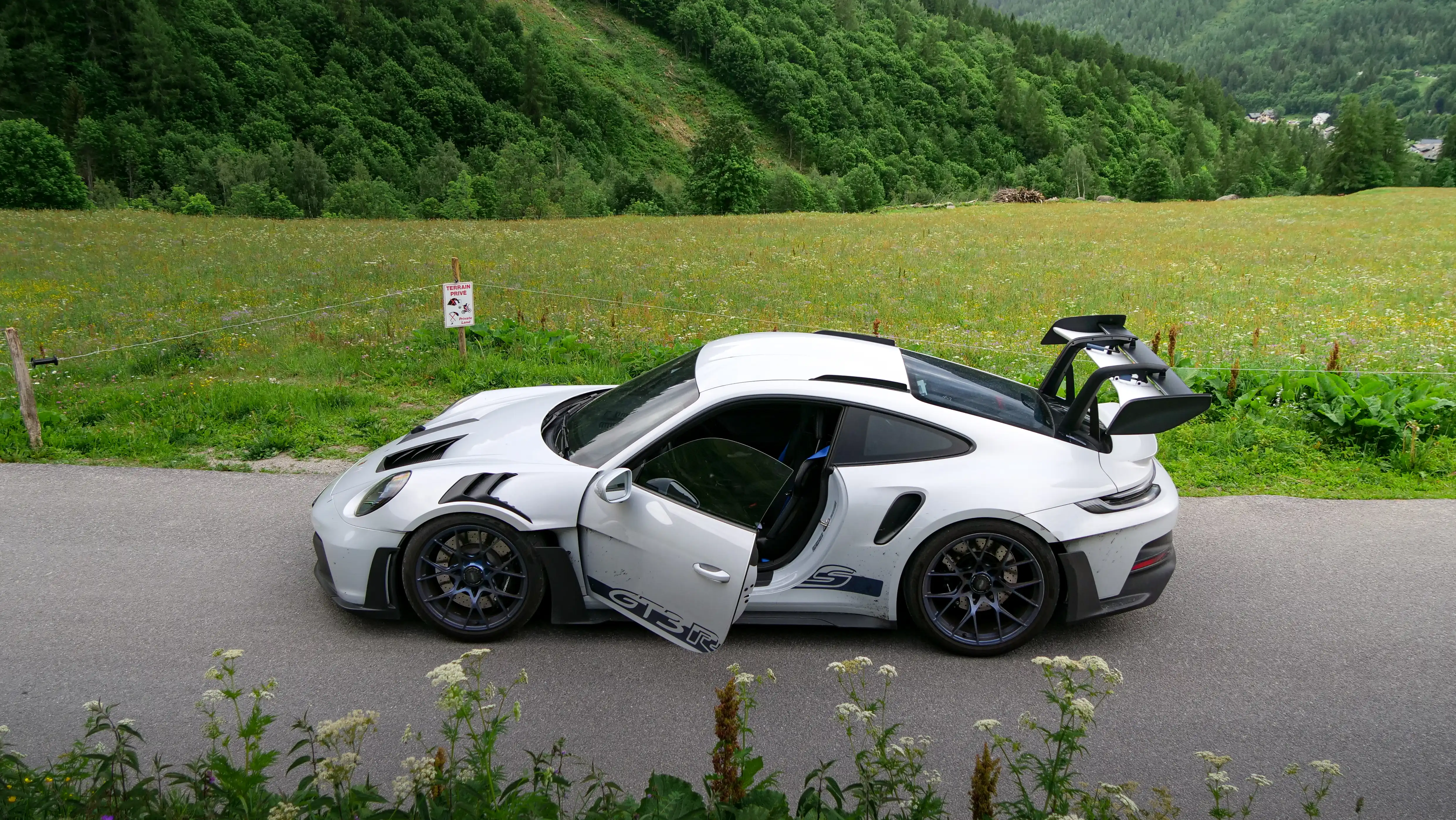 Porsche GT3 RS 992